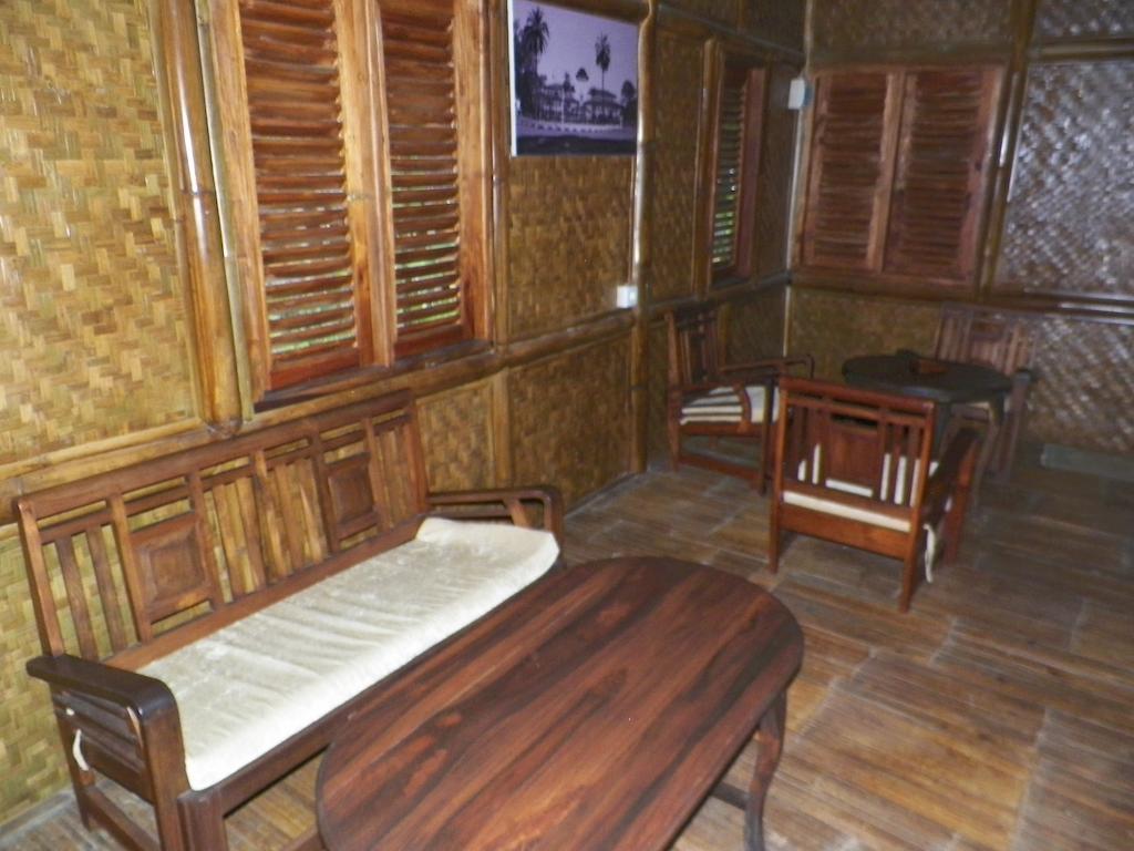 باندونج Villa Kampung Karuhun Sutan Raja الغرفة الصورة