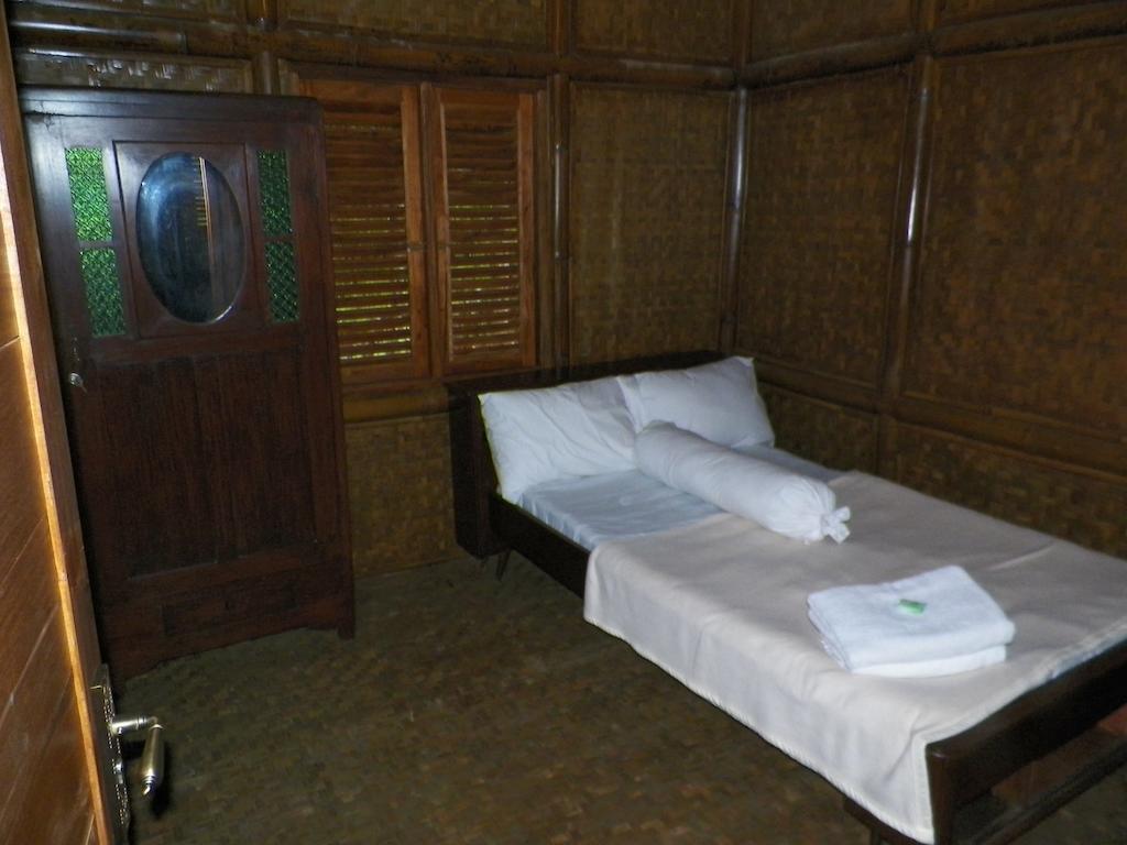باندونج Villa Kampung Karuhun Sutan Raja الغرفة الصورة