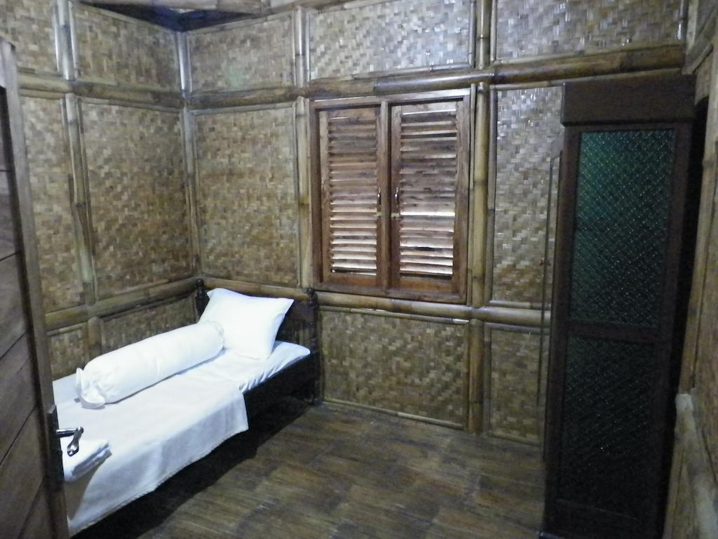 باندونج Villa Kampung Karuhun Sutan Raja الغرفة الصورة