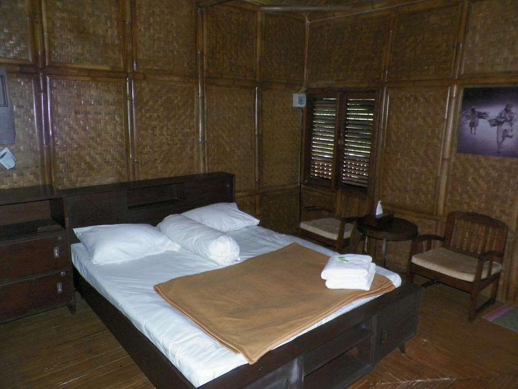 باندونج Villa Kampung Karuhun Sutan Raja الغرفة الصورة