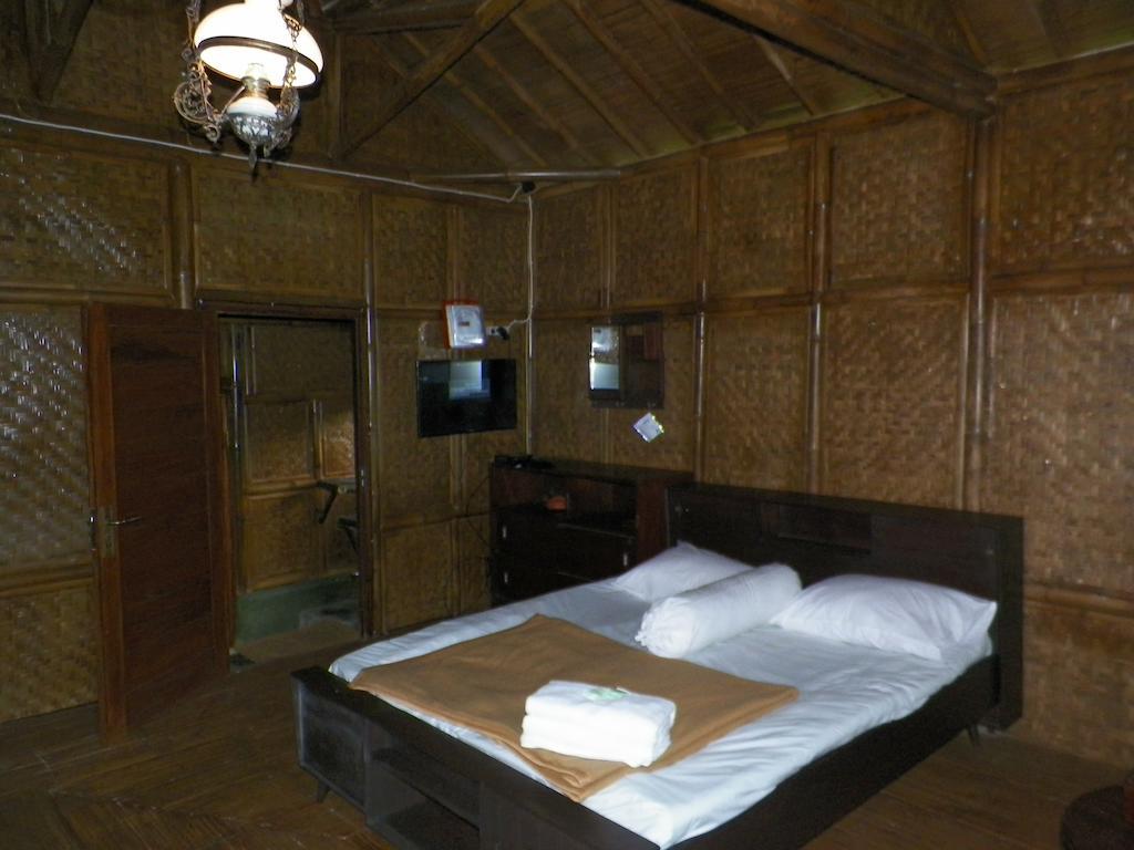باندونج Villa Kampung Karuhun Sutan Raja الغرفة الصورة
